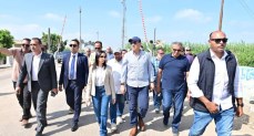 وزير الري ومحافظ البحيرة يبحثان جاهزية المنظومة المائية لموسم أقصى الاحتياجات 