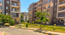 وزيرة الإسكان تتابع موقف تنفيذ المشروعات بمدينتي العاشر من رمضان وحدائق العاشر من رمضان 