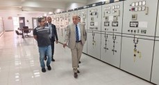 في زيارة ميدانية مفاجئة.. وزير الكهرباء يتفقد محطة محولات القاهرة الجديدة 