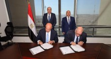 وزيرا النقل والطيران المدني يشهدان توقيع بروتوكول لتنفيذ أعمال مشروعات رفع كفاءة وصيانة الممرات الرئيسية والخدمية والطرق الداخلية بالمطارات