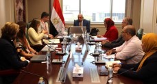 محمود عصمت وزير الكهرباء والطاقة المتجددة