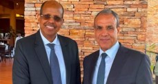 وزير الخارجية يلتقي رئيس مفوضية الاتحاد الأفريقي لبحث سبل دعم العمل الأفريقي المشترك