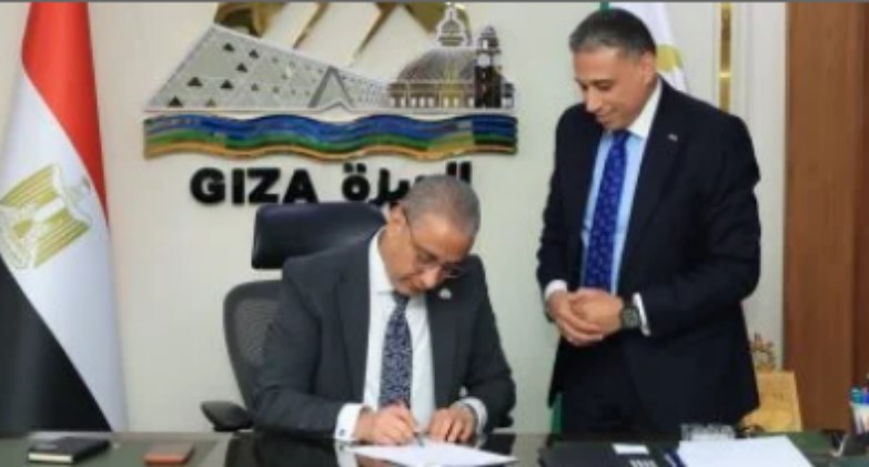 محافظ الجيزة وسعيد عطية وكيل وزارة التعليم بالمحافظة