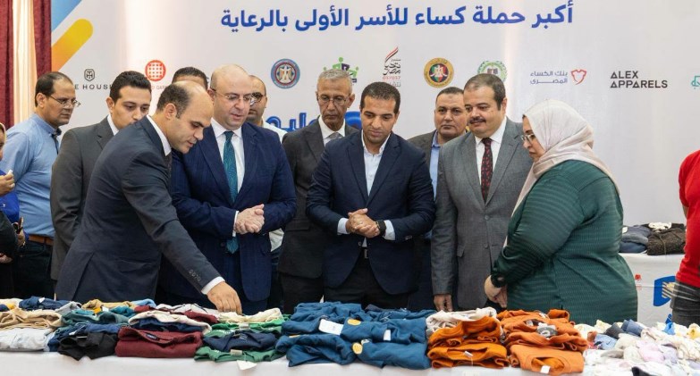  قافلة الحماية الاجتماعية من صندوق تحيا مصر تصل الفيوم لدعم 10 آلاف أسرة من الأولى بالرعاية
