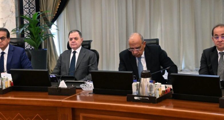  وزير الكهرباء والطاقة المتجددة