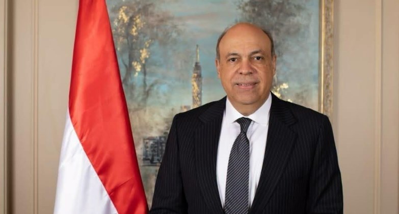 وزير الطيران المدني يتابع اللمسات النهائية لبرنامج طرح إدارة وتشغيل مطار الغردقة الدولي