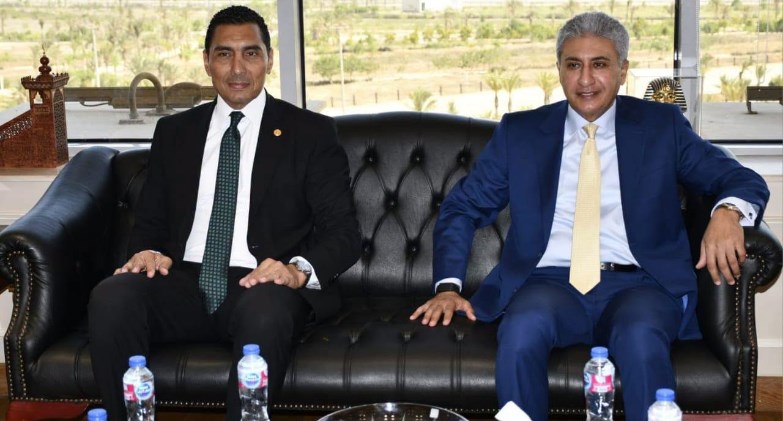 وزيرا السياحة والآثار والشباب والرياضة يبحثان التعاون لدعم السياحة الرياضية