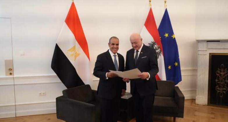 بدر عبد العاطي وزير الخارجية والتعاون الدولي
