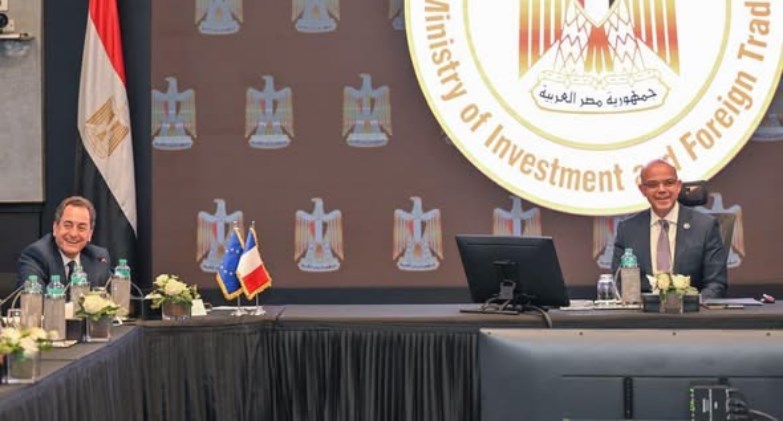  الاستثمار والتجارة الخارجية