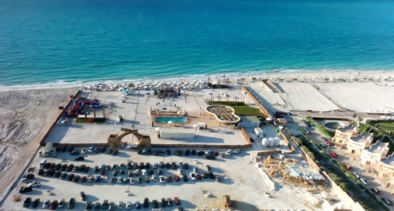بإستثمارت ٩ مليار جنية .. كيو للتطوير العقاري تطلق «كيو باي» وتعلن عن أفتتاح شاطئ”Amarai Beach” في قلب الساحل القريب