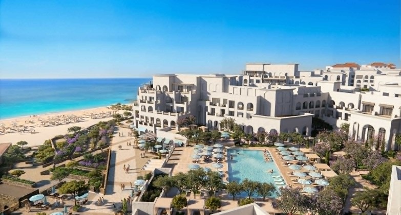 "مدن القابضة" و"ناموس للفنادق والمنتجعات" تطلقان مشروع "ناموس رأس الحكمة" على الساحل الشمالي في مصر