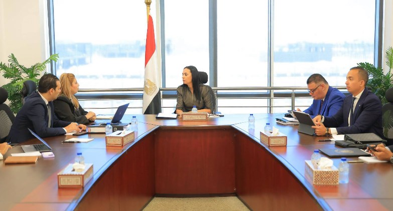 وزيرة التضامن الاجتماعي تتابع الخطة التنفيذية لصندوق دعم الصناعات الريفية والبيئية