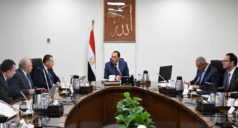 رئيس الوزراء يُتابع جهود تطوير منظومة التعليم على أساس الجدارة والتميز