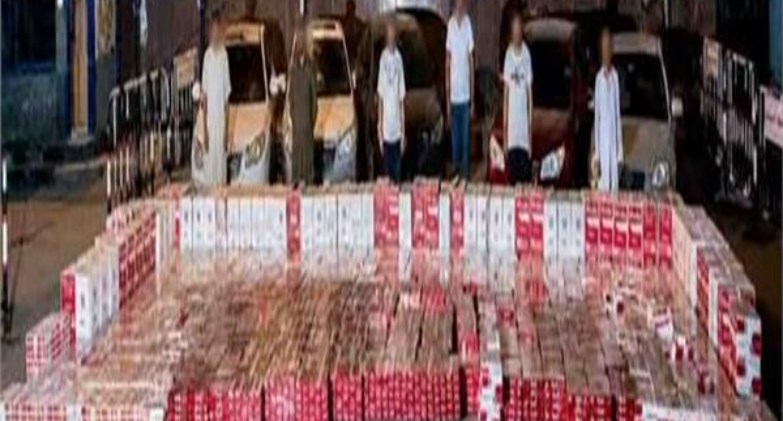   سقوط تشكيل عصابي بـ100 ألف عبوة سجائر مهربة
