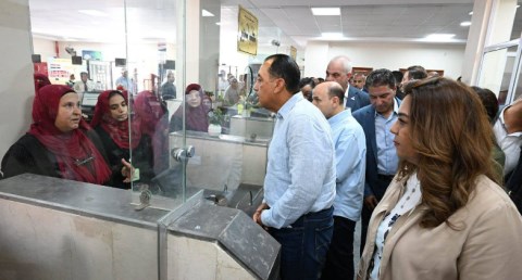 رئيس الوزراء يفتتح مجمع الخدمات الحكومية بقرية سندبسط ضمن مشروعات حياة كريمة