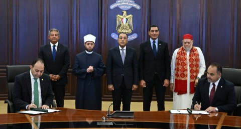 رئيس الوزراء يشهد توقيع 6 بروتوكولات تعاون لتطوير 23 مركز شباب بالمحافظات 