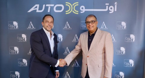 تعاون مشترك بين معرض الموزعين المعتمدين أوتو auto Xومصنعي وتجار السيارات 