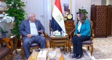 وزيرة التنمية المحلية تؤكد على أهمية الإسراع بمعدلات تنفيذ المشروعات