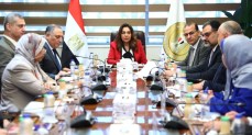 وزيرة التنمية المحلية والبيئة تتابع إجراءات تفعيل العمل بالقرار الجمهوري رقم 96 لسنة 2023 