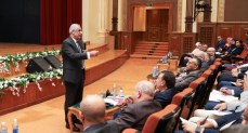 جمبلاط: تحويل المعرفة والخبرات المكتسبة من البرامج التدريبية إلى أفكار قابلة للتطبيق