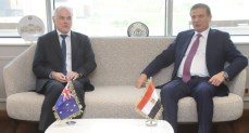 وزير الزراعة يبحث مع السفير الأسترالي بالقاهرة التعاون المشترك والملفات التنموية