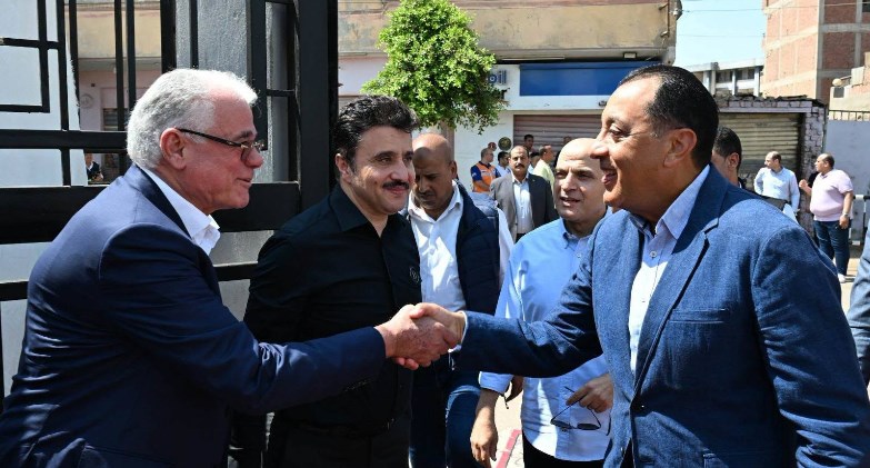 رئيس الوزراء يفتتح ويتفقد عددا من المشروعات الخدمية والتنموية بمحافظة الغربية