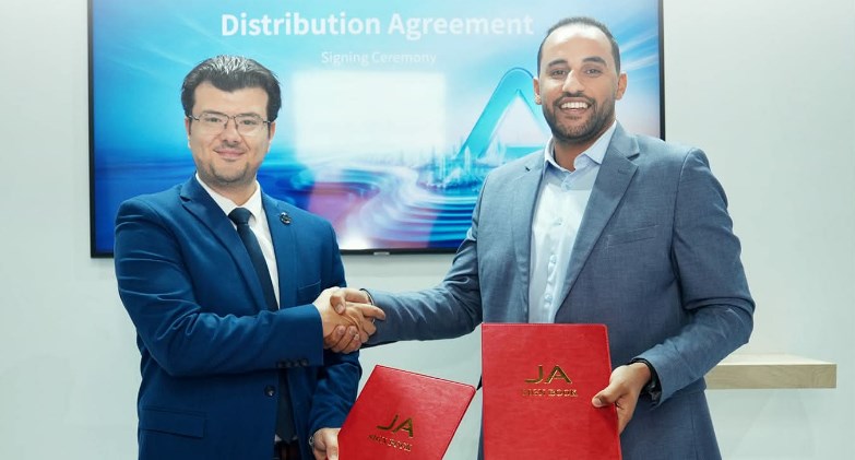 نيو إنيرجي” تجدد عقد التوزيع الرسمي مع JA Solar في مصر وتوسع حضورها الإقليمي