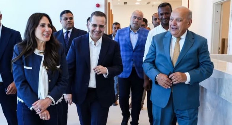 وزيرة الإسكان تتفقد مشروع مستشفى «شفا العلمين»