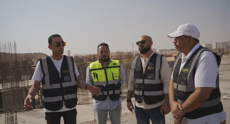 الرئيس التنفيذى لشركة رادكس : التواجد داخل مواقع التنفيذ ومتابعة مراحل العمل يضمن سرعة اتخاذ القرار، والتعامل الفوري مع أي تحديات