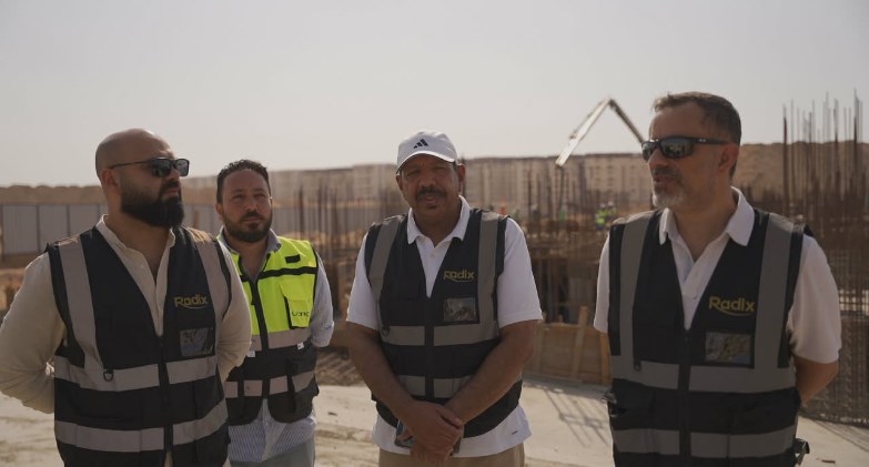 الرئيس التنفيذى لشركة رادكس : التواجد داخل مواقع التنفيذ ومتابعة مراحل العمل يضمن سرعة اتخاذ القرار، والتعامل الفوري مع أي تحديات