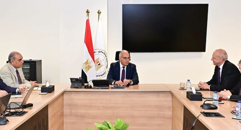 الدكتور سويلم يبحث مع شركة «إكسبوتك الدولية» تعزيز التكامل بين أسبوع القاهرة التاسع للمياه ومعرض ومؤتمر IWWI 2026 بالقاهرة