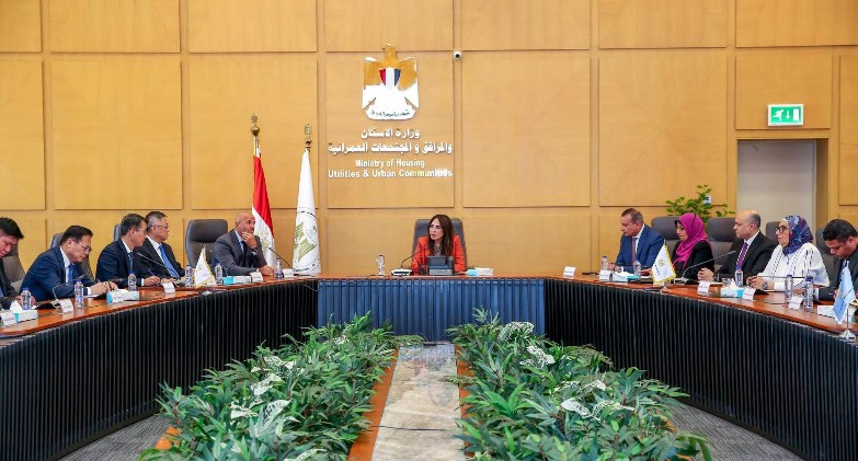 وزيرة الإسكان تلتقي نائب رئيس شركة (CSCEC) الصينية لبحث تعزيز التعاون في تنفيذ المشروعات الكبرى
