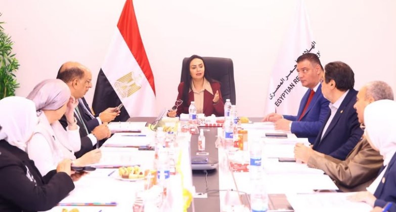 وزيرة التضامن الاجتماعي تترأس اجتماع مجلس إدارة الهلال الأحمر المصري