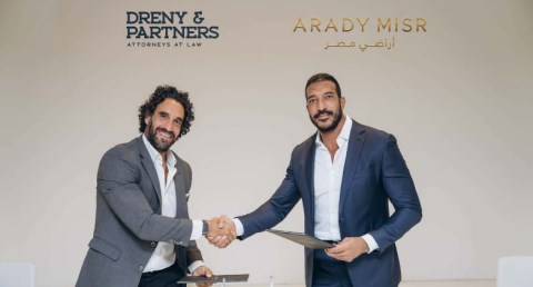 «أراضي مصر» تتعاقد مع «دريني وشركاه» تمهيدًا لبدء الإطلاق الرسمي لـ«Arady Shares» للعملاء