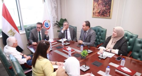 وزير الصحة والسكان
