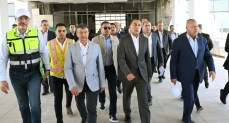 رئيس الوزراء يتفقد مشروع الخط الأول من شبكة القطار الكهربائي السريع «السخنة – العلمين – مطروح»