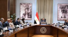 رئيس الوزراء يستعرض موقف أحد المشروعات الكبرى بمدينة العلمين الجديدة