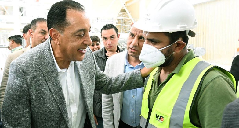 رئيس الوزراء يفتتح مصنع وايت ستون إيجيبت للتعدين باستثمارات 5 ملايين دولار 