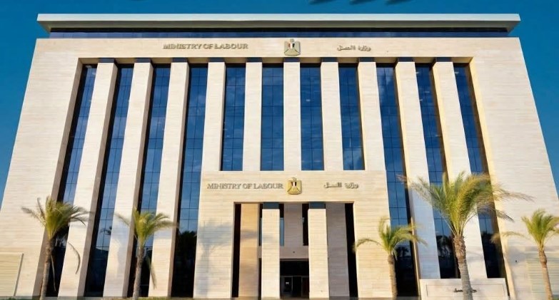 وزير العمل وجّه بتكثيف حملات السلامة والصحة المهنية.. حماية للعمال وتأمينًا للمنشآت ودعمًا لزيادة الإنتاج