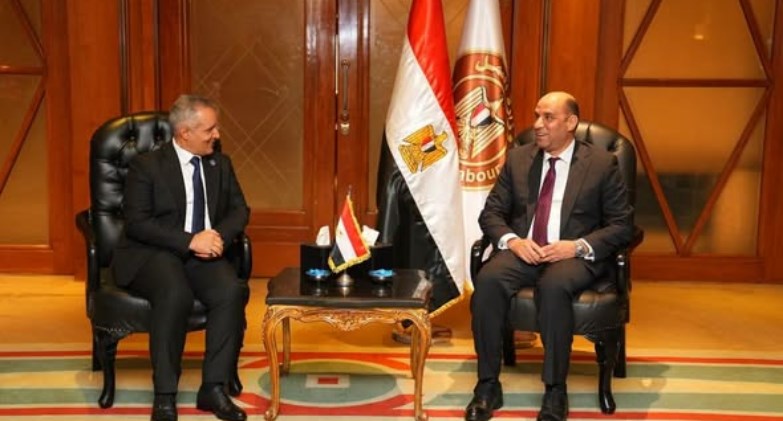 وزير العمل يلتقي نظيره اليمني لبحث تعزيز التعاون في التشغيل 