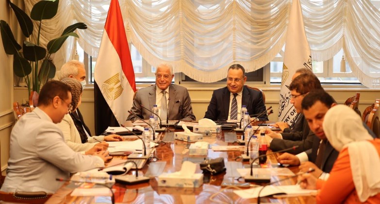 وزير التعليم العالي يتابع الاستعدادات النهائية لعقد مؤتمر الهوية الوطنية 