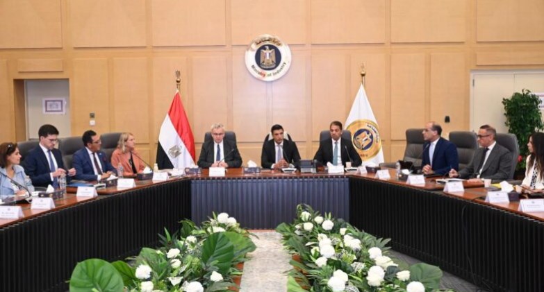 خالد هاشم وزير الصناعة 