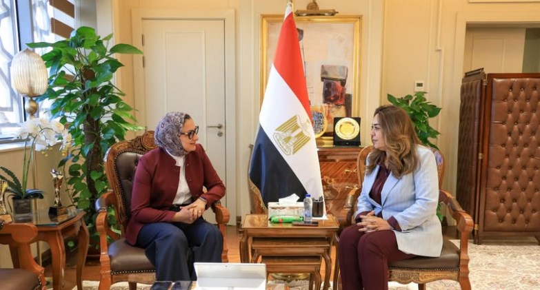 وزيرة التنمية المحلية والبيئة تتابع مع محافظ الوادي الجديد المشروعات التنموية والخدمية والخطة الاستثمارية وملفات التصالح والتقنين