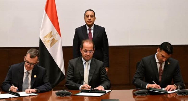 رئيس الوزراء يشهد تسوية مديونية بـ102.75 مليار جنيه لبنك الاستثمار القومي